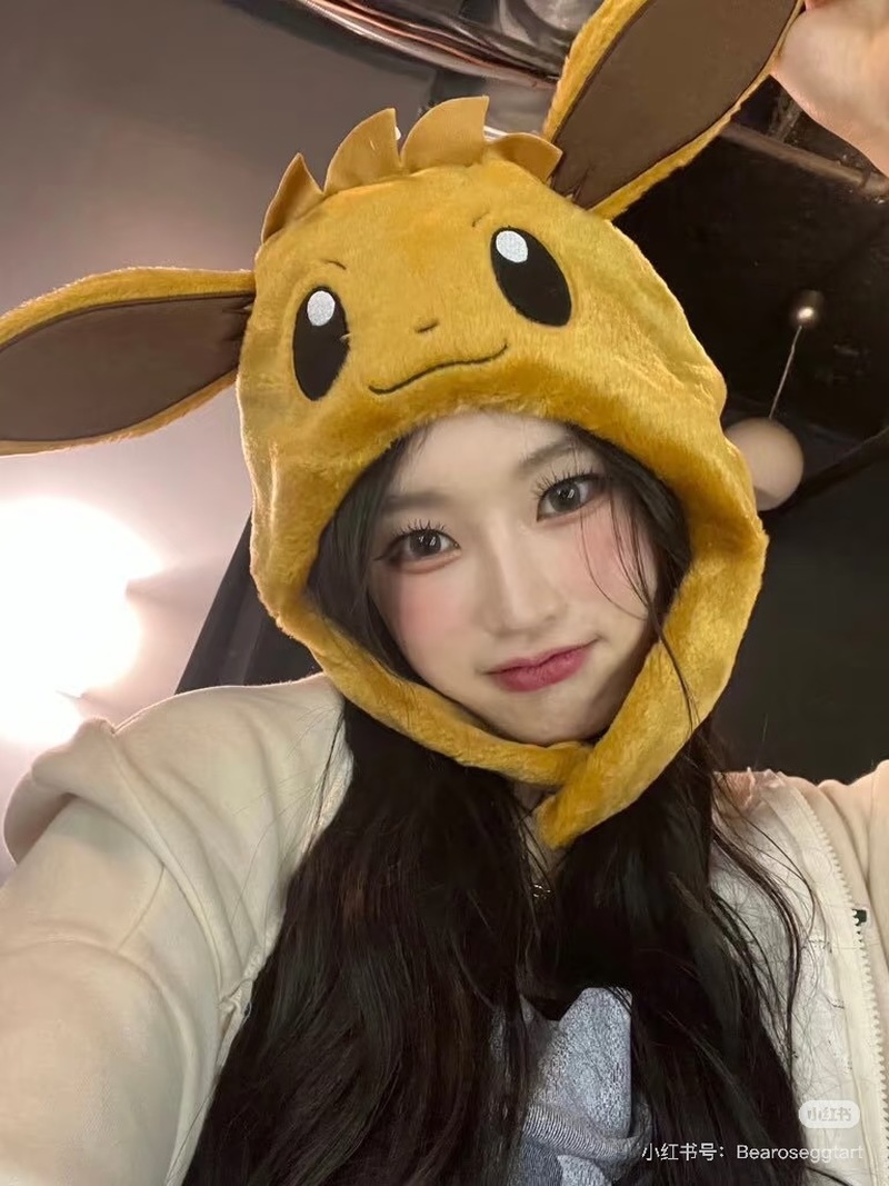 New Cartoon Cute Doll Pokemon  - مراجعة Santa Hat Plush وسعره