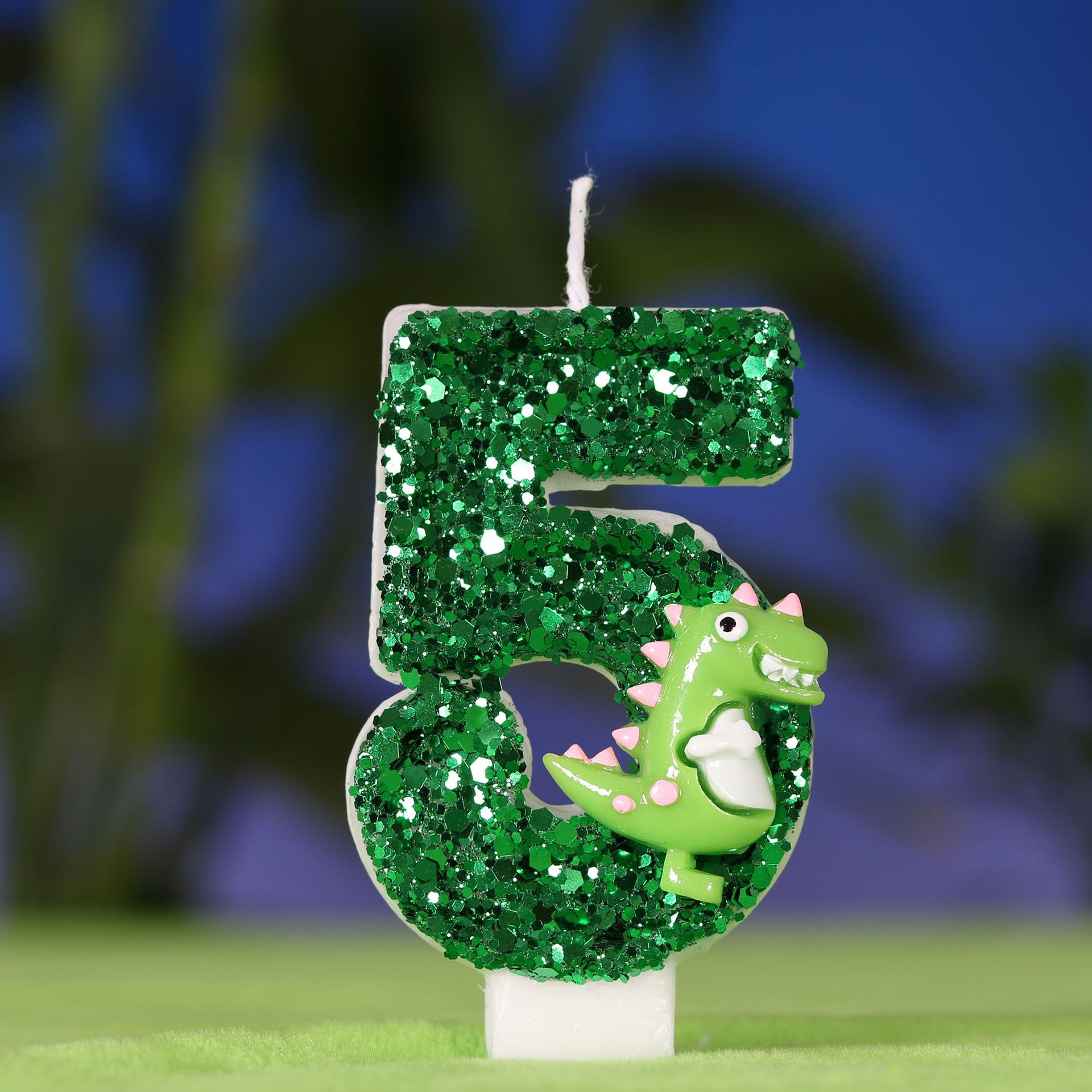 Cartoon Dinosaur Digital Birth - مراجعة Holiday Candle Set وسعره