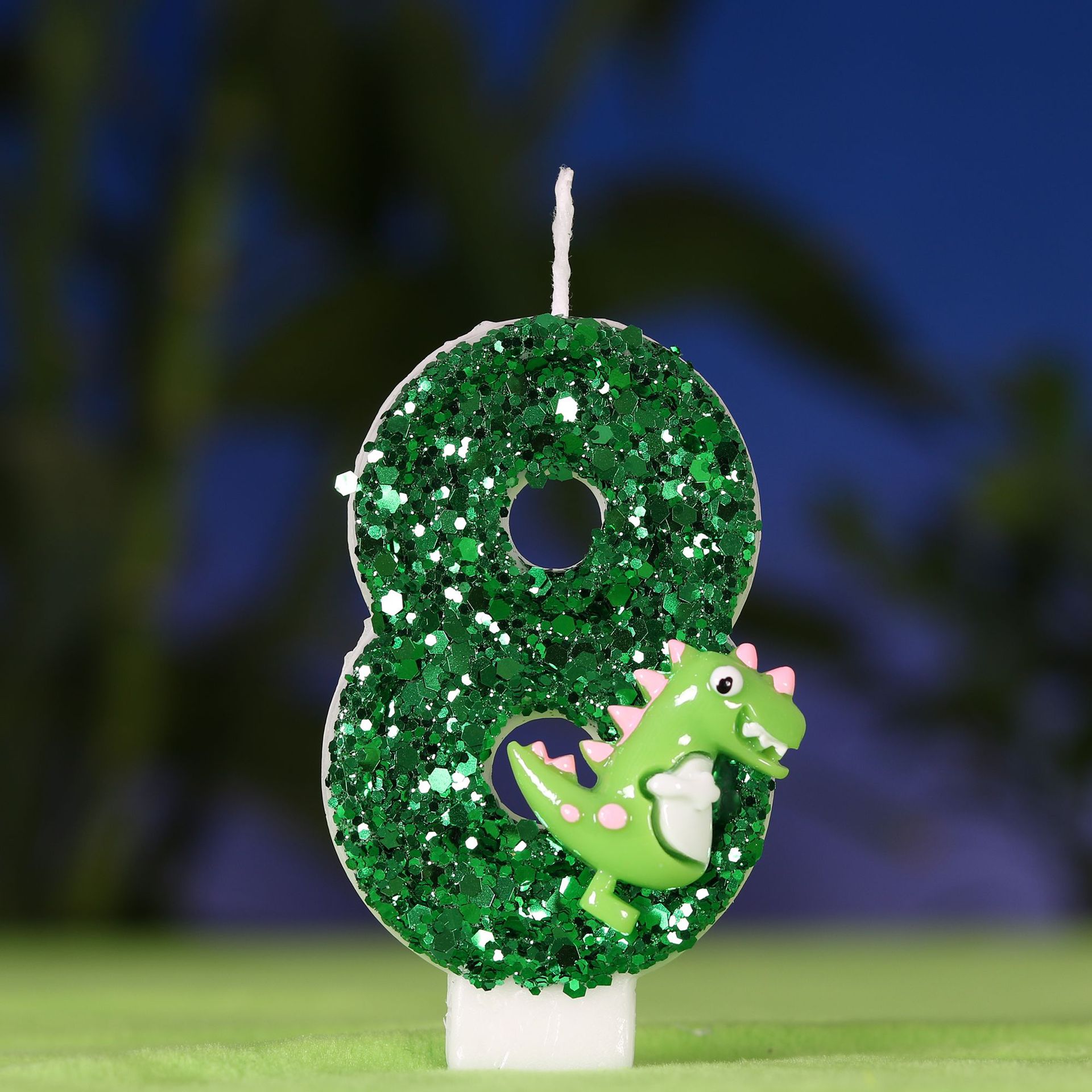Cartoon Dinosaur Digital Birth - مراجعة Holiday Candle Set وسعره
