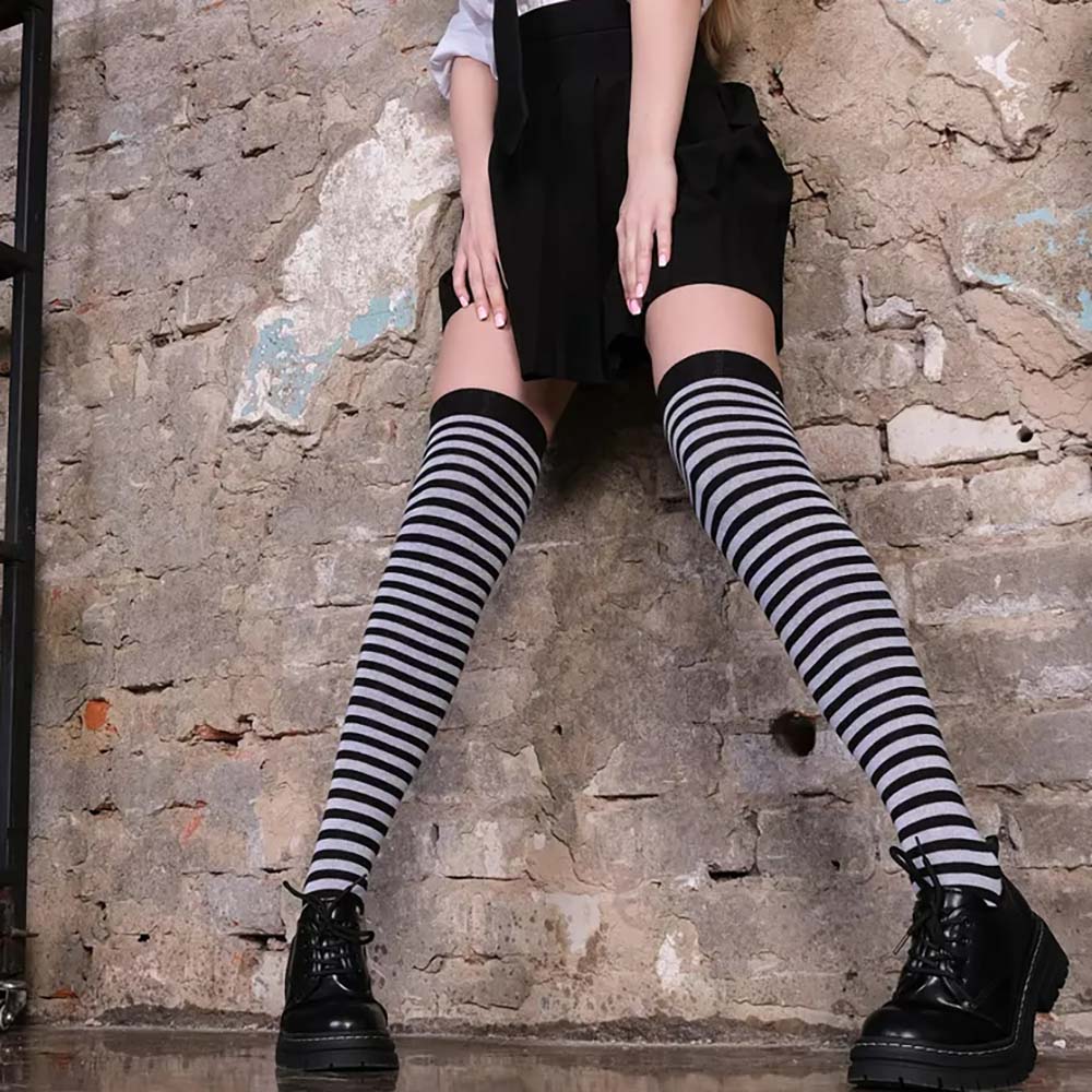 Autumn Stripes Over Knee Thigh - مراجعة Christmas Stocking Hanging وسعره