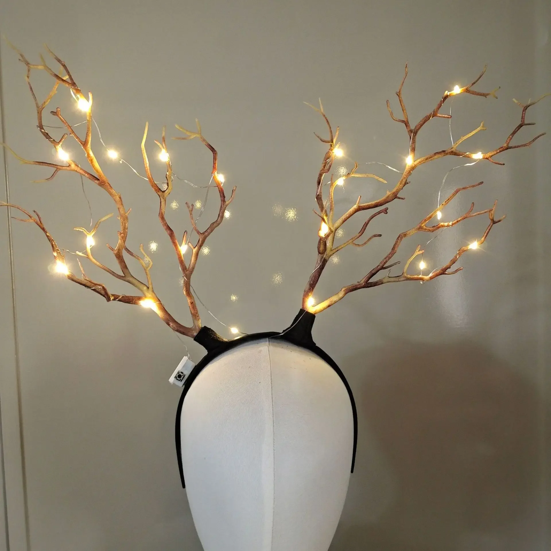 Women Girls Light Up Glowing R - مراجعة Reindeer Antlers Headband وسعره