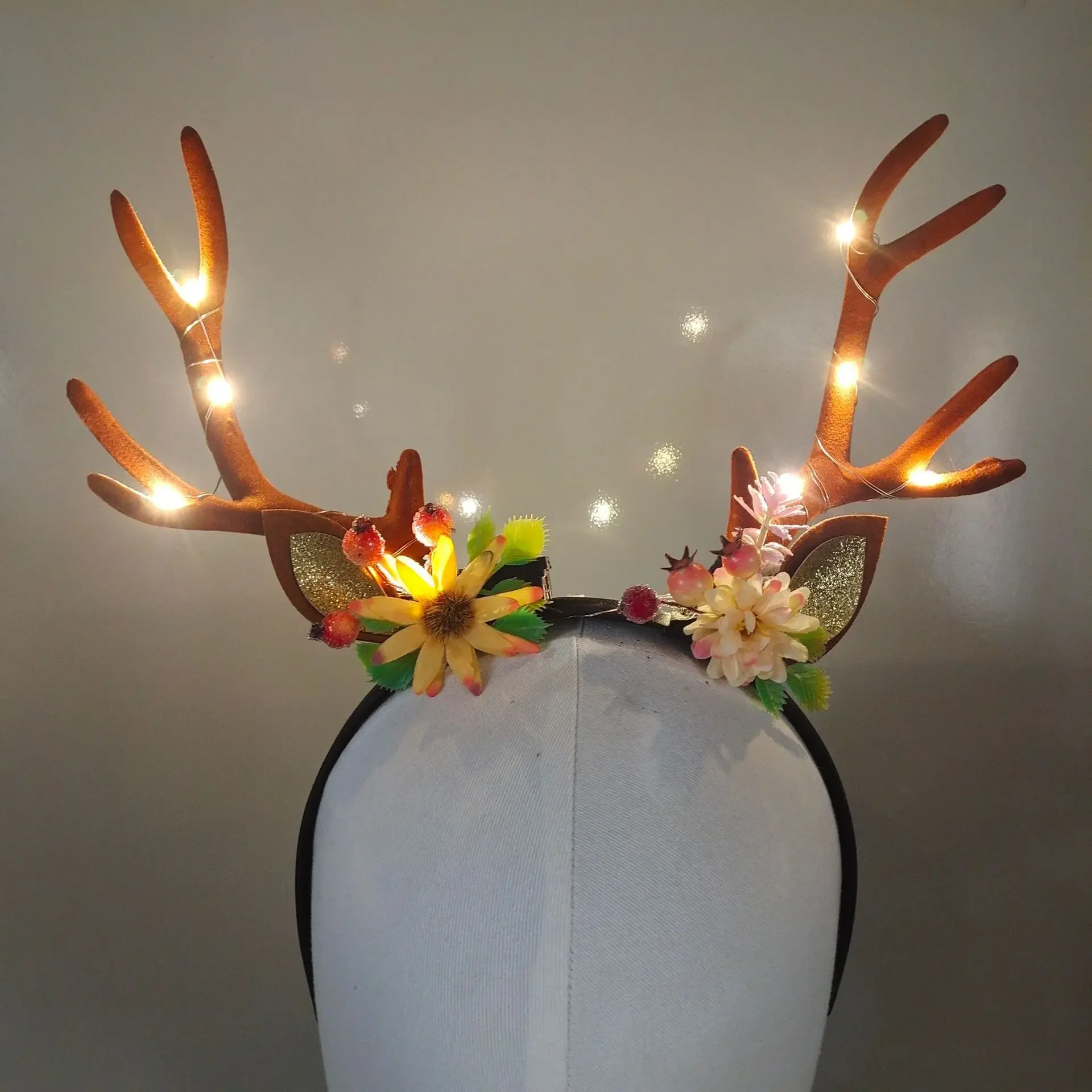 Women Girls Light Up Glowing R - مراجعة Reindeer Antlers Headband وسعره