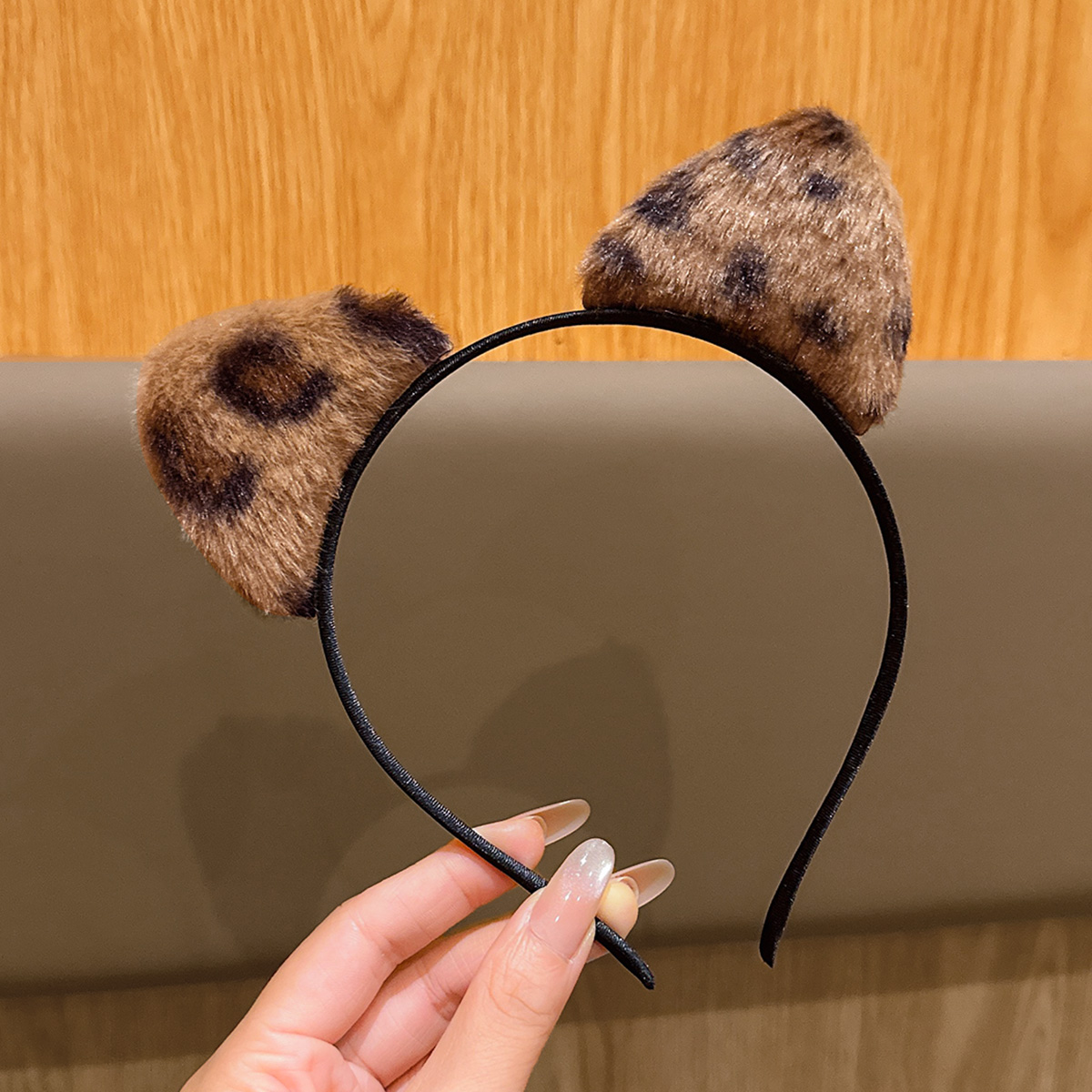 1 Cat's ears (Steamed cat-ear  - مراجعة Reindeer Antlers Headband وسعره