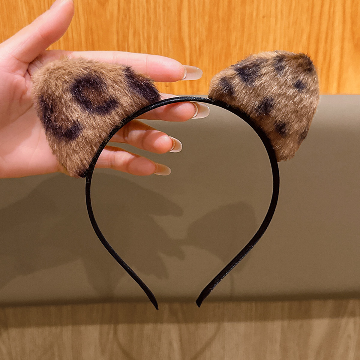 1 Cat's ears (Steamed cat-ear  - مراجعة Reindeer Antlers Headband وسعره