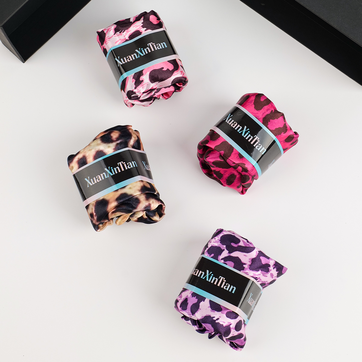4PCS Mystery Hair Bonnet Gift  - مراجعة Gift Box Wrap Set وسعره