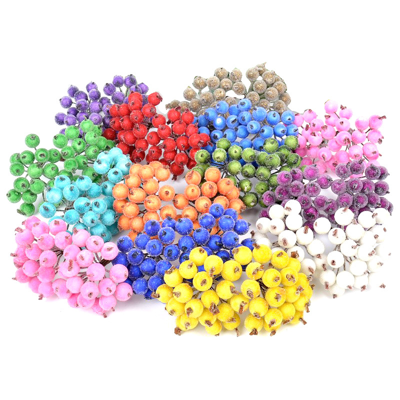 Artificial Frosted Holly Berri - مراجعة Christmas Wreath Fake وسعره