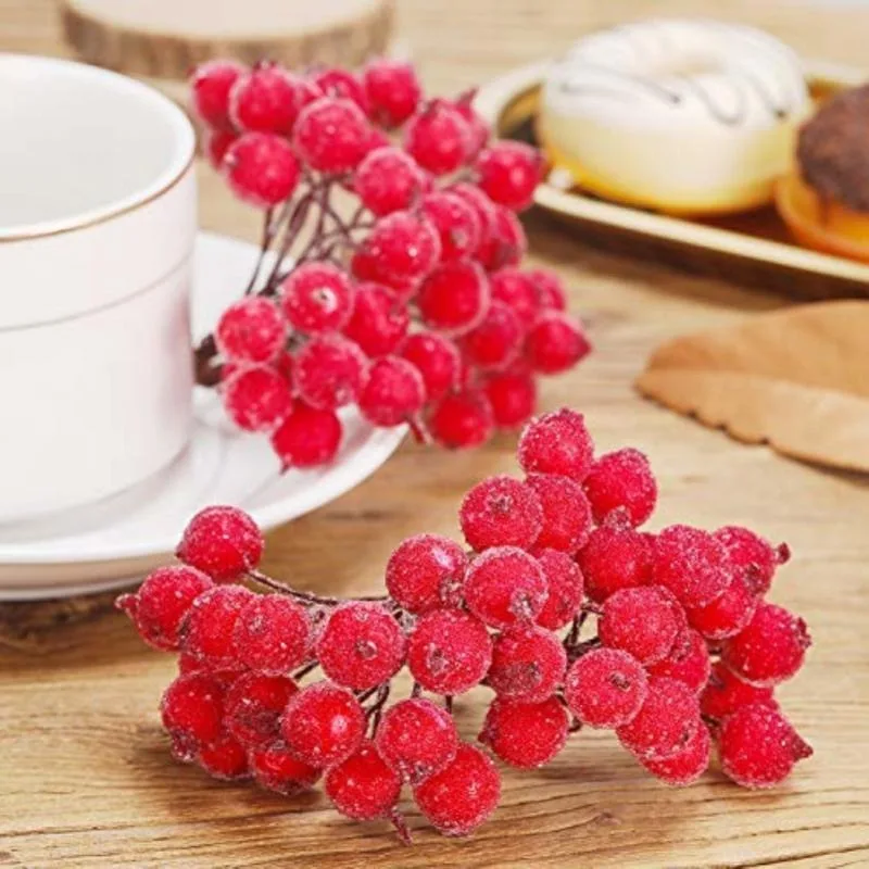 Artificial Frosted Holly Berri - مراجعة Christmas Wreath Fake وسعره
