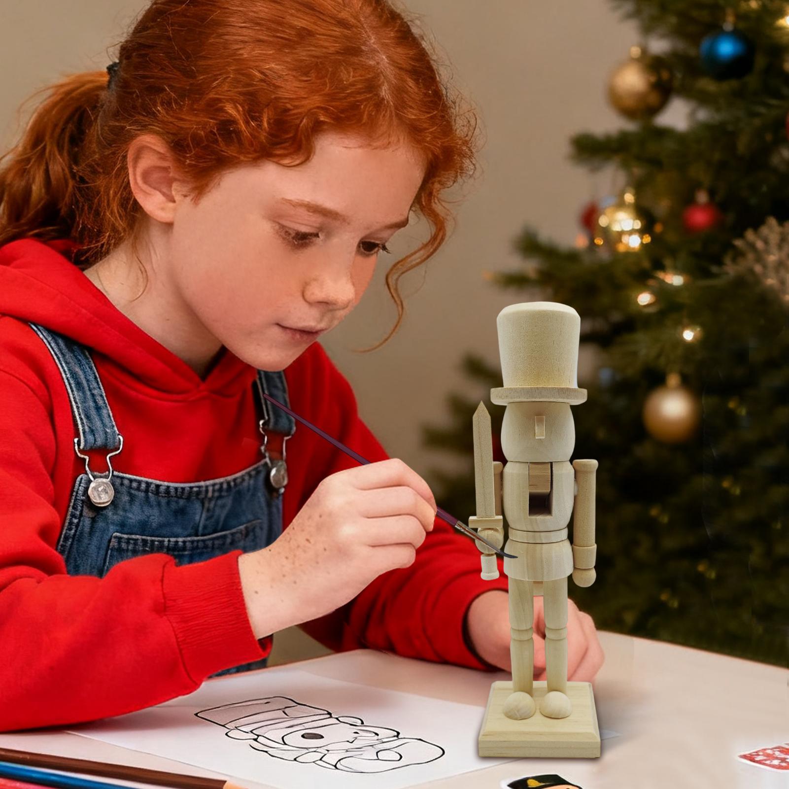 Nutcracker Figurines Handmade  - مراجعة Nutcracker Figurine وسعره